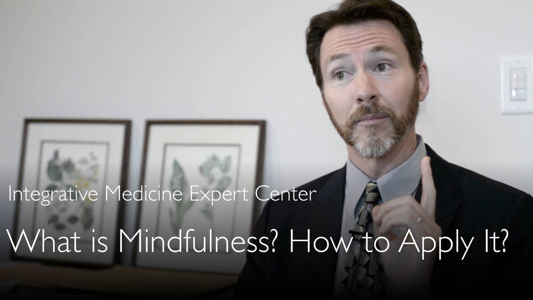 Hvad er mindfulness? 
 Mindfulness er en mental tilgang, hvor man bevidst fokuserer på nuet uden at dømme eller reagere på tanker og følelser